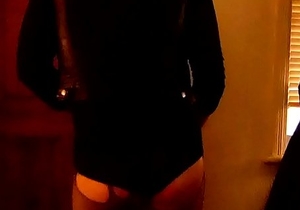 Lucy Diamond Shaking Phat Ass Twerking Slut Drop